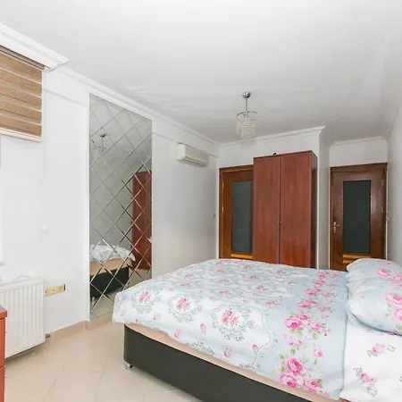 Mo Daily Weekly Villa