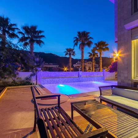 Mo Daily Weekly Villa